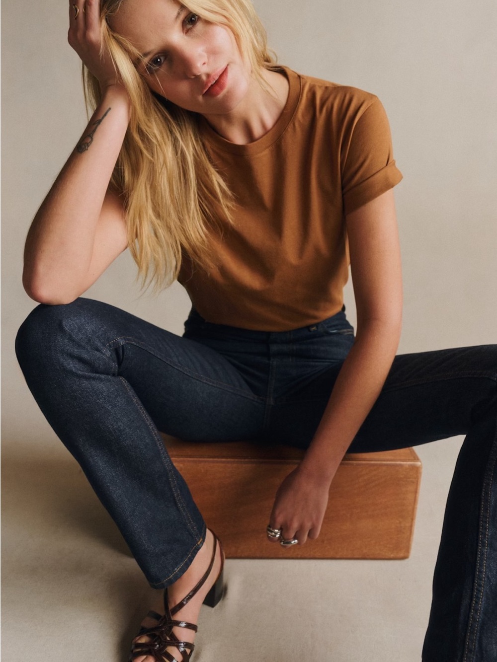 Sezane Conrad Short Sleeve Crewneck Tee in Camel Brown